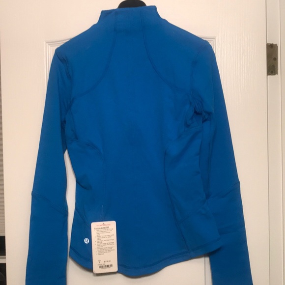 NWT Lululemon Forme Jacket in Beaming Blue - Sz 6 - Picture 9 of 10